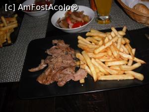 [P16] Pastramă de berbecuț= Adrian Bogdan? <p> Rog corectură, dacă greșesc.  » foto by Zoazore
 - 
<span class="allrVoted glyphicon glyphicon-heart hidden" id="av944203"></span>
<a class="m-l-10 hidden" id="sv944203" onclick="voting_Foto_DelVot(,944203,4083)" role="button">șterge vot <span class="glyphicon glyphicon-remove"></span></a>
<a id="v9944203" class=" c-red"  onclick="voting_Foto_SetVot(944203)" role="button"><span class="glyphicon glyphicon-heart-empty"></span> <b>LIKE</b> = Votează poza</a> <img class="hidden"  id="f944203W9" src="/imagini/loader.gif" border="0" /><span class="AjErrMes hidden" id="e944203ErM"></span>