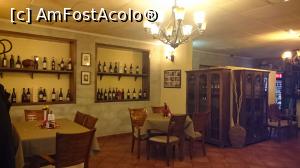 [P01] Trattoria Il Mulino, unul din saloane » foto by Aurici
 - 
<span class="allrVoted glyphicon glyphicon-heart hidden" id="av840587"></span>
<a class="m-l-10 hidden" id="sv840587" onclick="voting_Foto_DelVot(,840587,4083)" role="button">șterge vot <span class="glyphicon glyphicon-remove"></span></a>
<a id="v9840587" class=" c-red"  onclick="voting_Foto_SetVot(840587)" role="button"><span class="glyphicon glyphicon-heart-empty"></span> <b>LIKE</b> = Votează poza</a> <img class="hidden"  id="f840587W9" src="/imagini/loader.gif" border="0" /><span class="AjErrMes hidden" id="e840587ErM"></span>