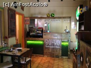 [P23] Gastropub '80 - '90 - pana ne vine mancarea facem si ceva poze in interior.  » foto by mishu
 - 
<span class="allrVoted glyphicon glyphicon-heart hidden" id="av771435"></span>
<a class="m-l-10 hidden" id="sv771435" onclick="voting_Foto_DelVot(,771435,4083)" role="button">șterge vot <span class="glyphicon glyphicon-remove"></span></a>
<a id="v9771435" class=" c-red"  onclick="voting_Foto_SetVot(771435)" role="button"><span class="glyphicon glyphicon-heart-empty"></span> <b>LIKE</b> = Votează poza</a> <img class="hidden"  id="f771435W9" src="/imagini/loader.gif" border="0" /><span class="AjErrMes hidden" id="e771435ErM"></span>
