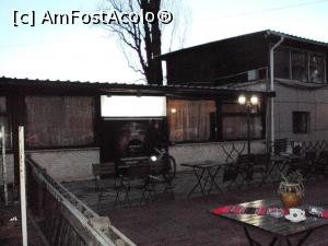 [P02] Restaurantul La Protap, cu terasa aferenta.  » foto by Carmen Ion
 - 
<span class="allrVoted glyphicon glyphicon-heart hidden" id="av843905"></span>
<a class="m-l-10 hidden" id="sv843905" onclick="voting_Foto_DelVot(,843905,4083)" role="button">șterge vot <span class="glyphicon glyphicon-remove"></span></a>
<a id="v9843905" class=" c-red"  onclick="voting_Foto_SetVot(843905)" role="button"><span class="glyphicon glyphicon-heart-empty"></span> <b>LIKE</b> = Votează poza</a> <img class="hidden"  id="f843905W9" src="/imagini/loader.gif" border="0" /><span class="AjErrMes hidden" id="e843905ErM"></span>