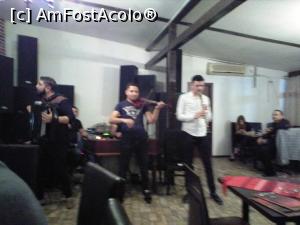 [P36] Restaurantul La Protap - baietii cantau bine dar ne-au asurzit!!!  » foto by Carmen Ion
 - 
<span class="allrVoted glyphicon glyphicon-heart hidden" id="av843939"></span>
<a class="m-l-10 hidden" id="sv843939" onclick="voting_Foto_DelVot(,843939,4083)" role="button">șterge vot <span class="glyphicon glyphicon-remove"></span></a>
<a id="v9843939" class=" c-red"  onclick="voting_Foto_SetVot(843939)" role="button"><span class="glyphicon glyphicon-heart-empty"></span> <b>LIKE</b> = Votează poza</a> <img class="hidden"  id="f843939W9" src="/imagini/loader.gif" border="0" /><span class="AjErrMes hidden" id="e843939ErM"></span>