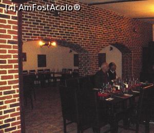 [P09] Restaurantul La Protap - interiorul.  » foto by Carmen Ion
 - 
<span class="allrVoted glyphicon glyphicon-heart hidden" id="av843912"></span>
<a class="m-l-10 hidden" id="sv843912" onclick="voting_Foto_DelVot(,843912,4083)" role="button">șterge vot <span class="glyphicon glyphicon-remove"></span></a>
<a id="v9843912" class=" c-red"  onclick="voting_Foto_SetVot(843912)" role="button"><span class="glyphicon glyphicon-heart-empty"></span> <b>LIKE</b> = Votează poza</a> <img class="hidden"  id="f843912W9" src="/imagini/loader.gif" border="0" /><span class="AjErrMes hidden" id="e843912ErM"></span>