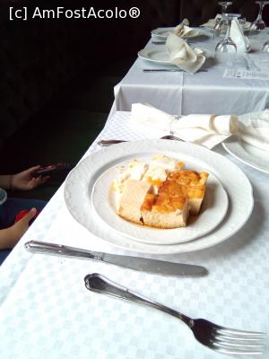 [P12] Restaurant Capitol – Bucuresti, Calea Victoriei, nr. 29 » foto by danaeldreny*
 - 
<span class="allrVoted glyphicon glyphicon-heart hidden" id="av856305"></span>
<a class="m-l-10 hidden" id="sv856305" onclick="voting_Foto_DelVot(,856305,4083)" role="button">șterge vot <span class="glyphicon glyphicon-remove"></span></a>
<a id="v9856305" class=" c-red"  onclick="voting_Foto_SetVot(856305)" role="button"><span class="glyphicon glyphicon-heart-empty"></span> <b>LIKE</b> = Votează poza</a> <img class="hidden"  id="f856305W9" src="/imagini/loader.gif" border="0" /><span class="AjErrMes hidden" id="e856305ErM"></span>