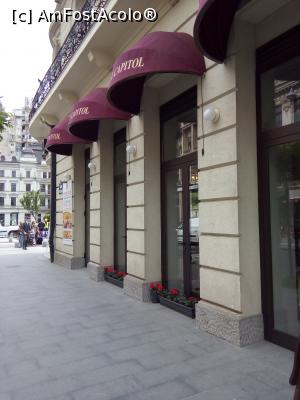 [P02] Restaurant Capitol – Bucuresti, Calea Victoriei, nr. 29 » foto by danaeldreny*
 - 
<span class="allrVoted glyphicon glyphicon-heart hidden" id="av856295"></span>
<a class="m-l-10 hidden" id="sv856295" onclick="voting_Foto_DelVot(,856295,4083)" role="button">șterge vot <span class="glyphicon glyphicon-remove"></span></a>
<a id="v9856295" class=" c-red"  onclick="voting_Foto_SetVot(856295)" role="button"><span class="glyphicon glyphicon-heart-empty"></span> <b>LIKE</b> = Votează poza</a> <img class="hidden"  id="f856295W9" src="/imagini/loader.gif" border="0" /><span class="AjErrMes hidden" id="e856295ErM"></span>