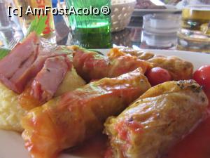 [P14] Din nou sarmalele care m-au entuziasmat » foto by Michi
 - 
<span class="allrVoted glyphicon glyphicon-heart hidden" id="av892926"></span>
<a class="m-l-10 hidden" id="sv892926" onclick="voting_Foto_DelVot(,892926,4083)" role="button">șterge vot <span class="glyphicon glyphicon-remove"></span></a>
<a id="v9892926" class=" c-red"  onclick="voting_Foto_SetVot(892926)" role="button"><span class="glyphicon glyphicon-heart-empty"></span> <b>LIKE</b> = Votează poza</a> <img class="hidden"  id="f892926W9" src="/imagini/loader.gif" border="0" /><span class="AjErrMes hidden" id="e892926ErM"></span>