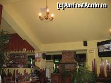 [P06] in stanga barul de la etajul restaurantului » foto by sandu.53
 - 
<span class="allrVoted glyphicon glyphicon-heart hidden" id="av134811"></span>
<a class="m-l-10 hidden" id="sv134811" onclick="voting_Foto_DelVot(,134811,4083)" role="button">șterge vot <span class="glyphicon glyphicon-remove"></span></a>
<a id="v9134811" class=" c-red"  onclick="voting_Foto_SetVot(134811)" role="button"><span class="glyphicon glyphicon-heart-empty"></span> <b>LIKE</b> = Votează poza</a> <img class="hidden"  id="f134811W9" src="/imagini/loader.gif" border="0" /><span class="AjErrMes hidden" id="e134811ErM"></span>