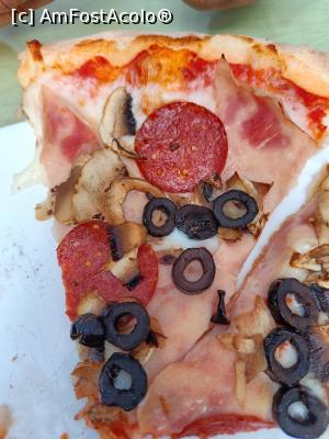 [P15] Pizza - prim plan. » foto by tata123 🔱
 - 
<span class="allrVoted glyphicon glyphicon-heart hidden" id="av1336755"></span>
<a class="m-l-10 hidden" id="sv1336755" onclick="voting_Foto_DelVot(,1336755,4083)" role="button">șterge vot <span class="glyphicon glyphicon-remove"></span></a>
<a id="v91336755" class=" c-red"  onclick="voting_Foto_SetVot(1336755)" role="button"><span class="glyphicon glyphicon-heart-empty"></span> <b>LIKE</b> = Votează poza</a> <img class="hidden"  id="f1336755W9" src="/imagini/loader.gif" border="0" /><span class="AjErrMes hidden" id="e1336755ErM"></span>