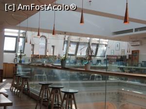 [P10] Vedere spre barul Bistro-ului Carusel.  » foto by tata123 🔱
 - 
<span class="allrVoted glyphicon glyphicon-heart hidden" id="av1016854"></span>
<a class="m-l-10 hidden" id="sv1016854" onclick="voting_Foto_DelVot(,1016854,4083)" role="button">șterge vot <span class="glyphicon glyphicon-remove"></span></a>
<a id="v91016854" class=" c-red"  onclick="voting_Foto_SetVot(1016854)" role="button"><span class="glyphicon glyphicon-heart-empty"></span> <b>LIKE</b> = Votează poza</a> <img class="hidden"  id="f1016854W9" src="/imagini/loader.gif" border="0" /><span class="AjErrMes hidden" id="e1016854ErM"></span>