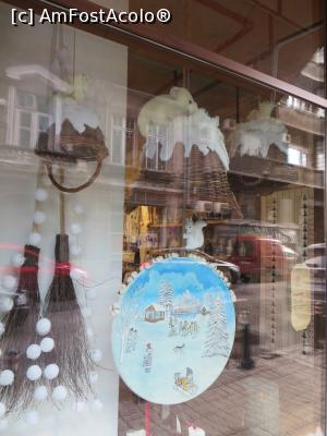 [P17] Vitrine împodobite de sărbătoare - București, 2018. » foto by tata123 🔱
 - 
<span class="allrVoted glyphicon glyphicon-heart hidden" id="av1040933"></span>
<a class="m-l-10 hidden" id="sv1040933" onclick="voting_Foto_DelVot(,1040933,4083)" role="button">șterge vot <span class="glyphicon glyphicon-remove"></span></a>
<a id="v91040933" class=" c-red"  onclick="voting_Foto_SetVot(1040933)" role="button"><span class="glyphicon glyphicon-heart-empty"></span> <b>LIKE</b> = Votează poza</a> <img class="hidden"  id="f1040933W9" src="/imagini/loader.gif" border="0" /><span class="AjErrMes hidden" id="e1040933ErM"></span>