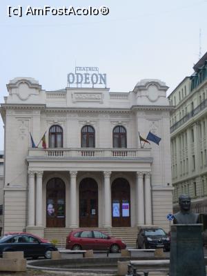 [P06] Teatrul Odeon - București.  » foto by tata123 🔱
 - 
<span class="allrVoted glyphicon glyphicon-heart hidden" id="av1040913"></span>
<a class="m-l-10 hidden" id="sv1040913" onclick="voting_Foto_DelVot(,1040913,4083)" role="button">șterge vot <span class="glyphicon glyphicon-remove"></span></a>
<a id="v91040913" class=" c-red"  onclick="voting_Foto_SetVot(1040913)" role="button"><span class="glyphicon glyphicon-heart-empty"></span> <b>LIKE</b> = Votează poza</a> <img class="hidden"  id="f1040913W9" src="/imagini/loader.gif" border="0" /><span class="AjErrMes hidden" id="e1040913ErM"></span>