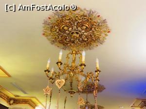 [P08] Candelabru - Restaurant Casa Bia.  » foto by tata123 🔱
 - 
<span class="allrVoted glyphicon glyphicon-heart hidden" id="av1042318"></span>
<a class="m-l-10 hidden" id="sv1042318" onclick="voting_Foto_DelVot(,1042318,4083)" role="button">șterge vot <span class="glyphicon glyphicon-remove"></span></a>
<a id="v91042318" class=" c-red"  onclick="voting_Foto_SetVot(1042318)" role="button"><span class="glyphicon glyphicon-heart-empty"></span> <b>LIKE</b> = Votează poza</a> <img class="hidden"  id="f1042318W9" src="/imagini/loader.gif" border="0" /><span class="AjErrMes hidden" id="e1042318ErM"></span>