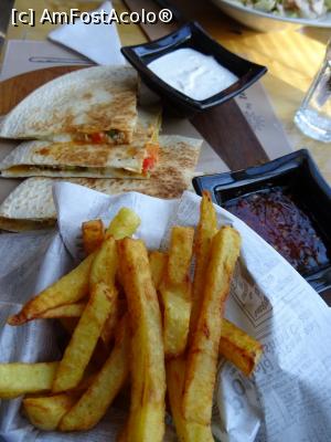 [P12] Quesadilla de pui - Dream by Sole.  » foto by tata123 🔱
 - 
<span class="allrVoted glyphicon glyphicon-heart hidden" id="av1145304"></span>
<a class="m-l-10 hidden" id="sv1145304" onclick="voting_Foto_DelVot(,1145304,4083)" role="button">șterge vot <span class="glyphicon glyphicon-remove"></span></a>
<a id="v91145304" class=" c-red"  onclick="voting_Foto_SetVot(1145304)" role="button"><span class="glyphicon glyphicon-heart-empty"></span> <b>LIKE</b> = Votează poza</a> <img class="hidden"  id="f1145304W9" src="/imagini/loader.gif" border="0" /><span class="AjErrMes hidden" id="e1145304ErM"></span>