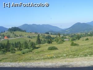 [P22] Muntii Calimani vazuti din pasul Tihuta » foto by liviu49
 - 
<span class="allrVoted glyphicon glyphicon-heart hidden" id="av1035866"></span>
<a class="m-l-10 hidden" id="sv1035866" onclick="voting_Foto_DelVot(,1035866,4091)" role="button">șterge vot <span class="glyphicon glyphicon-remove"></span></a>
<a id="v91035866" class=" c-red"  onclick="voting_Foto_SetVot(1035866)" role="button"><span class="glyphicon glyphicon-heart-empty"></span> <b>LIKE</b> = Votează poza</a> <img class="hidden"  id="f1035866W9" src="/imagini/loader.gif" border="0" /><span class="AjErrMes hidden" id="e1035866ErM"></span>