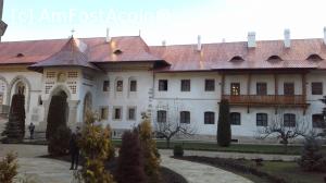 [P41] Clădirea muzeului de la Mănăstirea Putna » foto by gettyy
 - 
<span class="allrVoted glyphicon glyphicon-heart hidden" id="av706885"></span>
<a class="m-l-10 hidden" id="sv706885" onclick="voting_Foto_DelVot(,706885,4091)" role="button">șterge vot <span class="glyphicon glyphicon-remove"></span></a>
<a id="v9706885" class=" c-red"  onclick="voting_Foto_SetVot(706885)" role="button"><span class="glyphicon glyphicon-heart-empty"></span> <b>LIKE</b> = Votează poza</a> <img class="hidden"  id="f706885W9" src="/imagini/loader.gif" border="0" /><span class="AjErrMes hidden" id="e706885ErM"></span>