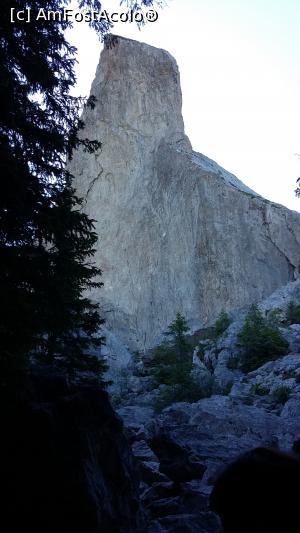 [P13] Piatra Soimului-vedere mai de aproape » foto by marius_ban
 - 
<span class="allrVoted glyphicon glyphicon-heart hidden" id="av781062"></span>
<a class="m-l-10 hidden" id="sv781062" onclick="voting_Foto_DelVot(,781062,4091)" role="button">șterge vot <span class="glyphicon glyphicon-remove"></span></a>
<a id="v9781062" class=" c-red"  onclick="voting_Foto_SetVot(781062)" role="button"><span class="glyphicon glyphicon-heart-empty"></span> <b>LIKE</b> = Votează poza</a> <img class="hidden"  id="f781062W9" src="/imagini/loader.gif" border="0" /><span class="AjErrMes hidden" id="e781062ErM"></span>