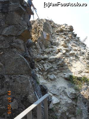 [P43] Cetatea Poienari - Rămășițe de ziduri medievale.  » foto by iulianic
 - 
<span class="allrVoted glyphicon glyphicon-heart hidden" id="av694999"></span>
<a class="m-l-10 hidden" id="sv694999" onclick="voting_Foto_DelVot(,694999,4095)" role="button">șterge vot <span class="glyphicon glyphicon-remove"></span></a>
<a id="v9694999" class=" c-red"  onclick="voting_Foto_SetVot(694999)" role="button"><span class="glyphicon glyphicon-heart-empty"></span> <b>LIKE</b> = Votează poza</a> <img class="hidden"  id="f694999W9" src="/imagini/loader.gif" border="0" /><span class="AjErrMes hidden" id="e694999ErM"></span>