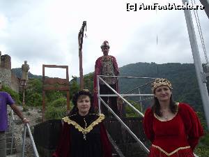 [P52] Domniţele şi cavalerul de la Poenari » foto by irinad
 - 
<span class="allrVoted glyphicon glyphicon-heart hidden" id="av639248"></span>
<a class="m-l-10 hidden" id="sv639248" onclick="voting_Foto_DelVot(,639248,4095)" role="button">șterge vot <span class="glyphicon glyphicon-remove"></span></a>
<a id="v9639248" class=" c-red"  onclick="voting_Foto_SetVot(639248)" role="button"><span class="glyphicon glyphicon-heart-empty"></span> <b>LIKE</b> = Votează poza</a> <img class="hidden"  id="f639248W9" src="/imagini/loader.gif" border="0" /><span class="AjErrMes hidden" id="e639248ErM"></span>
