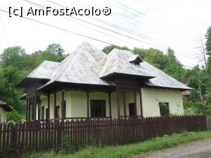 [P04] Locuințe vechi pe Valea Doftanei.  » foto by tata123 🔱
 - 
<span class="allrVoted glyphicon glyphicon-heart hidden" id="av871940"></span>
<a class="m-l-10 hidden" id="sv871940" onclick="voting_Foto_DelVot(,871940,4099)" role="button">șterge vot <span class="glyphicon glyphicon-remove"></span></a>
<a id="v9871940" class=" c-red"  onclick="voting_Foto_SetVot(871940)" role="button"><span class="glyphicon glyphicon-heart-empty"></span> <b>LIKE</b> = Votează poza</a> <img class="hidden"  id="f871940W9" src="/imagini/loader.gif" border="0" /><span class="AjErrMes hidden" id="e871940ErM"></span>
