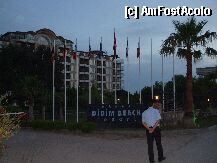 [P10] Intrarea principala » foto by lilacrocodila
 - 
<span class="allrVoted glyphicon glyphicon-heart hidden" id="av8851"></span>
<a class="m-l-10 hidden" id="sv8851" onclick="voting_Foto_DelVot(,8851,4114)" role="button">șterge vot <span class="glyphicon glyphicon-remove"></span></a>
<a id="v98851" class=" c-red"  onclick="voting_Foto_SetVot(8851)" role="button"><span class="glyphicon glyphicon-heart-empty"></span> <b>LIKE</b> = Votează poza</a> <img class="hidden"  id="f8851W9" src="/imagini/loader.gif" border="0" /><span class="AjErrMes hidden" id="e8851ErM"></span>