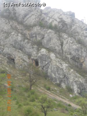 [P32] formaţiunii calcaroase pe cheile Întregalde » foto by zlatna
 - 
<span class="allrVoted glyphicon glyphicon-heart hidden" id="av855830"></span>
<a class="m-l-10 hidden" id="sv855830" onclick="voting_Foto_DelVot(,855830,4139)" role="button">șterge vot <span class="glyphicon glyphicon-remove"></span></a>
<a id="v9855830" class=" c-red"  onclick="voting_Foto_SetVot(855830)" role="button"><span class="glyphicon glyphicon-heart-empty"></span> <b>LIKE</b> = Votează poza</a> <img class="hidden"  id="f855830W9" src="/imagini/loader.gif" border="0" /><span class="AjErrMes hidden" id="e855830ErM"></span>