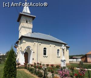 [P06] Horoatu Crasnei-biserică ortodoxă » foto by AZE
 - 
<span class="allrVoted glyphicon glyphicon-heart hidden" id="av1187753"></span>
<a class="m-l-10 hidden" id="sv1187753" onclick="voting_Foto_DelVot(,1187753,4145)" role="button">șterge vot <span class="glyphicon glyphicon-remove"></span></a>
<a id="v91187753" class=" c-red"  onclick="voting_Foto_SetVot(1187753)" role="button"><span class="glyphicon glyphicon-heart-empty"></span> <b>LIKE</b> = Votează poza</a> <img class="hidden"  id="f1187753W9" src="/imagini/loader.gif" border="0" /><span class="AjErrMes hidden" id="e1187753ErM"></span>