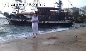 [P15] Ambarcaţiune-restaurant la faleza oraşului Salonic, Grecia.  » foto by traian.leuca †
 - 
<span class="allrVoted glyphicon glyphicon-heart hidden" id="av730007"></span>
<a class="m-l-10 hidden" id="sv730007" onclick="voting_Foto_DelVot(,730007,4165)" role="button">șterge vot <span class="glyphicon glyphicon-remove"></span></a>
<a id="v9730007" class=" c-red"  onclick="voting_Foto_SetVot(730007)" role="button"><span class="glyphicon glyphicon-heart-empty"></span> <b>LIKE</b> = Votează poza</a> <img class="hidden"  id="f730007W9" src="/imagini/loader.gif" border="0" /><span class="AjErrMes hidden" id="e730007ErM"></span>