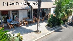 [P72] Leof. Nikis, faleza plină de cafenele » foto by Carmen Ion
 - 
<span class="allrVoted glyphicon glyphicon-heart hidden" id="av1380120"></span>
<a class="m-l-10 hidden" id="sv1380120" onclick="voting_Foto_DelVot(,1380120,4165)" role="button">șterge vot <span class="glyphicon glyphicon-remove"></span></a>
<a id="v91380120" class=" c-red"  onclick="voting_Foto_SetVot(1380120)" role="button"><span class="glyphicon glyphicon-heart-empty"></span> <b>LIKE</b> = Votează poza</a> <img class="hidden"  id="f1380120W9" src="/imagini/loader.gif" border="0" /><span class="AjErrMes hidden" id="e1380120ErM"></span>