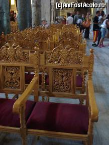 [P13] Scaunele din lemn sculptat, din interiorul bisericii Sf. Dumitru din Salonic...cata maiestrie si arta » foto by ileanaxperta*
 - 
<span class="allrVoted glyphicon glyphicon-heart hidden" id="av64295"></span>
<a class="m-l-10 hidden" id="sv64295" onclick="voting_Foto_DelVot(,64295,4165)" role="button">șterge vot <span class="glyphicon glyphicon-remove"></span></a>
<a id="v964295" class=" c-red"  onclick="voting_Foto_SetVot(64295)" role="button"><span class="glyphicon glyphicon-heart-empty"></span> <b>LIKE</b> = Votează poza</a> <img class="hidden"  id="f64295W9" src="/imagini/loader.gif" border="0" /><span class="AjErrMes hidden" id="e64295ErM"></span>