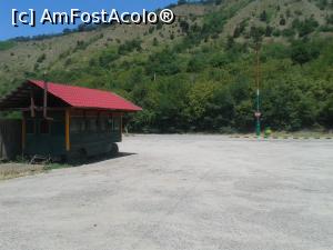 [P02] parcarea de tiruri unde se afla restaurantul » foto by spiros
 - 
<span class="allrVoted glyphicon glyphicon-heart hidden" id="av765955"></span>
<a class="m-l-10 hidden" id="sv765955" onclick="voting_Foto_DelVot(,765955,4172)" role="button">șterge vot <span class="glyphicon glyphicon-remove"></span></a>
<a id="v9765955" class=" c-red"  onclick="voting_Foto_SetVot(765955)" role="button"><span class="glyphicon glyphicon-heart-empty"></span> <b>LIKE</b> = Votează poza</a> <img class="hidden"  id="f765955W9" src="/imagini/loader.gif" border="0" /><span class="AjErrMes hidden" id="e765955ErM"></span>