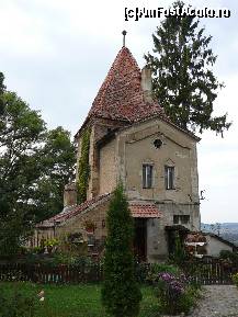 [P16] Acelaşi turn al Frânghierilor (plus anexa), văzut de lângă Biserica din Deal » foto by Claudiu U.
 - 
<span class="allrVoted glyphicon glyphicon-heart hidden" id="av389461"></span>
<a class="m-l-10 hidden" id="sv389461" onclick="voting_Foto_DelVot(,389461,4175)" role="button">șterge vot <span class="glyphicon glyphicon-remove"></span></a>
<a id="v9389461" class=" c-red"  onclick="voting_Foto_SetVot(389461)" role="button"><span class="glyphicon glyphicon-heart-empty"></span> <b>LIKE</b> = Votează poza</a> <img class="hidden"  id="f389461W9" src="/imagini/loader.gif" border="0" /><span class="AjErrMes hidden" id="e389461ErM"></span>