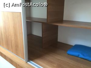 [P16] Hotel Roberto, Slanic Prahova - si aici spatii suficiente pentru haine » foto by mishu
 - 
<span class="allrVoted glyphicon glyphicon-heart hidden" id="av903541"></span>
<a class="m-l-10 hidden" id="sv903541" onclick="voting_Foto_DelVot(,903541,4177)" role="button">șterge vot <span class="glyphicon glyphicon-remove"></span></a>
<a id="v9903541" class=" c-red"  onclick="voting_Foto_SetVot(903541)" role="button"><span class="glyphicon glyphicon-heart-empty"></span> <b>LIKE</b> = Votează poza</a> <img class="hidden"  id="f903541W9" src="/imagini/loader.gif" border="0" /><span class="AjErrMes hidden" id="e903541ErM"></span>