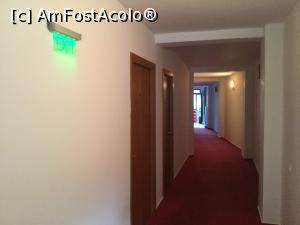 [P06] Hotel Roberto, Slanic Prahova - In capatul holului pe dreapta era apartamentul nostru » foto by mishu
 - 
<span class="allrVoted glyphicon glyphicon-heart hidden" id="av903516"></span>
<a class="m-l-10 hidden" id="sv903516" onclick="voting_Foto_DelVot(,903516,4177)" role="button">șterge vot <span class="glyphicon glyphicon-remove"></span></a>
<a id="v9903516" class=" c-red"  onclick="voting_Foto_SetVot(903516)" role="button"><span class="glyphicon glyphicon-heart-empty"></span> <b>LIKE</b> = Votează poza</a> <img class="hidden"  id="f903516W9" src="/imagini/loader.gif" border="0" /><span class="AjErrMes hidden" id="e903516ErM"></span>