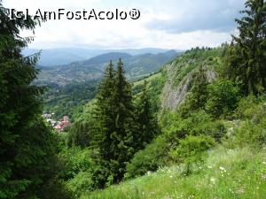 [P07] Vedere de pe stâncă - jo în dreapta se zărește drumul medieval. » foto by tata123 🔱
 - 
<span class="allrVoted glyphicon glyphicon-heart hidden" id="av1313563"></span>
<a class="m-l-10 hidden" id="sv1313563" onclick="voting_Foto_DelVot(,1313563,4190)" role="button">șterge vot <span class="glyphicon glyphicon-remove"></span></a>
<a id="v91313563" class=" c-red"  onclick="voting_Foto_SetVot(1313563)" role="button"><span class="glyphicon glyphicon-heart-empty"></span> <b>LIKE</b> = Votează poza</a> <img class="hidden"  id="f1313563W9" src="/imagini/loader.gif" border="0" /><span class="AjErrMes hidden" id="e1313563ErM"></span>