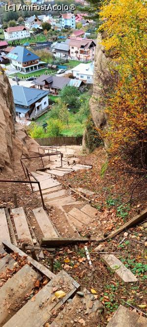 [P20] Coborâm spre biserica din stâncă.  » foto by tata123 🔱
 - 
<span class="allrVoted glyphicon glyphicon-heart hidden" id="av1504345"></span>
<a class="m-l-10 hidden" id="sv1504345" onclick="voting_Foto_DelVot(,1504345,4208)" role="button">șterge vot <span class="glyphicon glyphicon-remove"></span></a>
<a id="v91504345" class=" c-red"  onclick="voting_Foto_SetVot(1504345)" role="button"><span class="glyphicon glyphicon-heart-empty"></span> <b>LIKE</b> = Votează poza</a> <img class="hidden"  id="f1504345W9" src="/imagini/loader.gif" border="0" /><span class="AjErrMes hidden" id="e1504345ErM"></span>