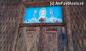 [P15] Efigia pictată cu numele hramului bisericii de deasupra uşii de la intrare. Mănăstirea Agapia Veche, jud. Neamţ.  » foto by traian.leuca †
 - 
<span class="allrVoted glyphicon glyphicon-heart hidden" id="av422402"></span>
<a class="m-l-10 hidden" id="sv422402" onclick="voting_Foto_DelVot(,422402,4213)" role="button">șterge vot <span class="glyphicon glyphicon-remove"></span></a>
<a id="v9422402" class=" c-red"  onclick="voting_Foto_SetVot(422402)" role="button"><span class="glyphicon glyphicon-heart-empty"></span> <b>LIKE</b> = Votează poza</a> <img class="hidden"  id="f422402W9" src="/imagini/loader.gif" border="0" /><span class="AjErrMes hidden" id="e422402ErM"></span>