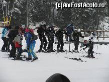 [P01] Scoala de ski » foto by Victorina
 - 
<span class="allrVoted glyphicon glyphicon-heart hidden" id="av184541"></span>
<a class="m-l-10 hidden" id="sv184541" onclick="voting_Foto_DelVot(,184541,4279)" role="button">șterge vot <span class="glyphicon glyphicon-remove"></span></a>
<a id="v9184541" class=" c-red"  onclick="voting_Foto_SetVot(184541)" role="button"><span class="glyphicon glyphicon-heart-empty"></span> <b>LIKE</b> = Votează poza</a> <img class="hidden"  id="f184541W9" src="/imagini/loader.gif" border="0" /><span class="AjErrMes hidden" id="e184541ErM"></span>