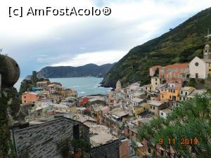 [P09] Vernazza, în timp ce ne cocoţam pe Sentiero Azzurro » foto by irinad
 - 
<span class="allrVoted glyphicon glyphicon-heart hidden" id="av1139783"></span>
<a class="m-l-10 hidden" id="sv1139783" onclick="voting_Foto_DelVot(,1139783,4285)" role="button">șterge vot <span class="glyphicon glyphicon-remove"></span></a>
<a id="v91139783" class=" c-red"  onclick="voting_Foto_SetVot(1139783)" role="button"><span class="glyphicon glyphicon-heart-empty"></span> <b>LIKE</b> = Votează poza</a> <img class="hidden"  id="f1139783W9" src="/imagini/loader.gif" border="0" /><span class="AjErrMes hidden" id="e1139783ErM"></span>