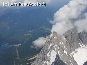 [P30] Zugspitze » foto by Opelantara
 - 
<span class="allrVoted glyphicon glyphicon-heart hidden" id="av1368492"></span>
<a class="m-l-10 hidden" id="sv1368492" onclick="voting_Foto_DelVot(,1368492,4310)" role="button">șterge vot <span class="glyphicon glyphicon-remove"></span></a>
<a id="v91368492" class=" c-red"  onclick="voting_Foto_SetVot(1368492)" role="button"><span class="glyphicon glyphicon-heart-empty"></span> <b>LIKE</b> = Votează poza</a> <img class="hidden"  id="f1368492W9" src="/imagini/loader.gif" border="0" /><span class="AjErrMes hidden" id="e1368492ErM"></span>