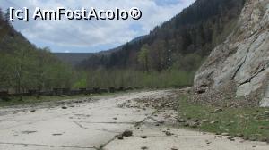 [P05] Drumul către Barajul Gura Apei. Atenție, cad pietre!... » foto by Miriam
 - 
<span class="allrVoted glyphicon glyphicon-heart hidden" id="av731554"></span>
<a class="m-l-10 hidden" id="sv731554" onclick="voting_Foto_DelVot(,731554,4346)" role="button">șterge vot <span class="glyphicon glyphicon-remove"></span></a>
<a id="v9731554" class=" c-red"  onclick="voting_Foto_SetVot(731554)" role="button"><span class="glyphicon glyphicon-heart-empty"></span> <b>LIKE</b> = Votează poza</a> <img class="hidden"  id="f731554W9" src="/imagini/loader.gif" border="0" /><span class="AjErrMes hidden" id="e731554ErM"></span>