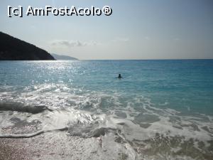 [P42] Plaja Mirthos, Kefalonia.  » foto by maryka
 - 
<span class="allrVoted glyphicon glyphicon-heart hidden" id="av891550"></span>
<a class="m-l-10 hidden" id="sv891550" onclick="voting_Foto_DelVot(,891550,4364)" role="button">șterge vot <span class="glyphicon glyphicon-remove"></span></a>
<a id="v9891550" class=" c-red"  onclick="voting_Foto_SetVot(891550)" role="button"><span class="glyphicon glyphicon-heart-empty"></span> <b>LIKE</b> = Votează poza</a> <img class="hidden"  id="f891550W9" src="/imagini/loader.gif" border="0" /><span class="AjErrMes hidden" id="e891550ErM"></span>