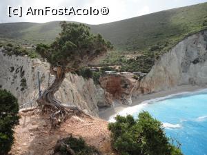 P15 [SEP-2018] Lefkada, 2013, Porto Katsiki, înainte de cutremur, dincolo de podeț. 