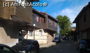 [P11] Casă de lemn, cu fundaţie din piatră, pe strada Morski din oraşul-staţiune Sozopol, Bulgaria.  » foto by traian.leuca †
 - 
<span class="allrVoted glyphicon glyphicon-heart hidden" id="av744935"></span>
<a class="m-l-10 hidden" id="sv744935" onclick="voting_Foto_DelVot(,744935,4367)" role="button">șterge vot <span class="glyphicon glyphicon-remove"></span></a>
<a id="v9744935" class=" c-red"  onclick="voting_Foto_SetVot(744935)" role="button"><span class="glyphicon glyphicon-heart-empty"></span> <b>LIKE</b> = Votează poza</a> <img class="hidden"  id="f744935W9" src="/imagini/loader.gif" border="0" /><span class="AjErrMes hidden" id="e744935ErM"></span>