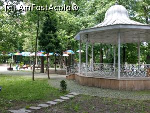 [P53] Parcul Cetății, foișorul. » foto by maryka
 - 
<span class="allrVoted glyphicon glyphicon-heart hidden" id="av1232463"></span>
<a class="m-l-10 hidden" id="sv1232463" onclick="voting_Foto_DelVot(,1232463,4370)" role="button">șterge vot <span class="glyphicon glyphicon-remove"></span></a>
<a id="v91232463" class=" c-red"  onclick="voting_Foto_SetVot(1232463)" role="button"><span class="glyphicon glyphicon-heart-empty"></span> <b>LIKE</b> = Votează poza</a> <img class="hidden"  id="f1232463W9" src="/imagini/loader.gif" border="0" /><span class="AjErrMes hidden" id="e1232463ErM"></span>