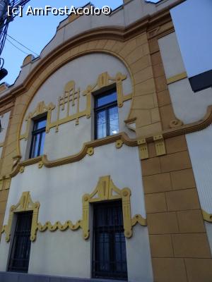 [P17] Elemente arhitecturale - Piața Unirii, Deva.  » foto by tata123 🔱
 - 
<span class="allrVoted glyphicon glyphicon-heart hidden" id="av1112919"></span>
<a class="m-l-10 hidden" id="sv1112919" onclick="voting_Foto_DelVot(,1112919,4370)" role="button">șterge vot <span class="glyphicon glyphicon-remove"></span></a>
<a id="v91112919" class=" c-red"  onclick="voting_Foto_SetVot(1112919)" role="button"><span class="glyphicon glyphicon-heart-empty"></span> <b>LIKE</b> = Votează poza</a> <img class="hidden"  id="f1112919W9" src="/imagini/loader.gif" border="0" /><span class="AjErrMes hidden" id="e1112919ErM"></span>