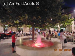 [P18] aceeasi fantana, alta culoare » foto by Denisa13
 - 
<span class="allrVoted glyphicon glyphicon-heart hidden" id="av944277"></span>
<a class="m-l-10 hidden" id="sv944277" onclick="voting_Foto_DelVot(,944277,4378)" role="button">șterge vot <span class="glyphicon glyphicon-remove"></span></a>
<a id="v9944277" class=" c-red"  onclick="voting_Foto_SetVot(944277)" role="button"><span class="glyphicon glyphicon-heart-empty"></span> <b>LIKE</b> = Votează poza</a> <img class="hidden"  id="f944277W9" src="/imagini/loader.gif" border="0" /><span class="AjErrMes hidden" id="e944277ErM"></span>