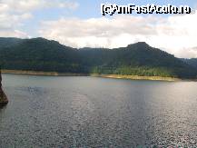 [P10] Lacul de acumulare Vidraru » foto by mario 110
 - 
<span class="allrVoted glyphicon glyphicon-heart hidden" id="av42726"></span>
<a class="m-l-10 hidden" id="sv42726" onclick="voting_Foto_DelVot(,42726,4399)" role="button">șterge vot <span class="glyphicon glyphicon-remove"></span></a>
<a id="v942726" class=" c-red"  onclick="voting_Foto_SetVot(42726)" role="button"><span class="glyphicon glyphicon-heart-empty"></span> <b>LIKE</b> = Votează poza</a> <img class="hidden"  id="f42726W9" src="/imagini/loader.gif" border="0" /><span class="AjErrMes hidden" id="e42726ErM"></span>