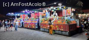 [P60] Marrakech, Piața Jemaa el-Fna, noaptea, Sucurile proaspăt stoarse erau delicioase .jpg » foto by mprofeanu
 - 
<span class="allrVoted glyphicon glyphicon-heart hidden" id="av1505118"></span>
<a class="m-l-10 hidden" id="sv1505118" onclick="voting_Foto_DelVot(,1505118,4416)" role="button">șterge vot <span class="glyphicon glyphicon-remove"></span></a>
<a id="v91505118" class=" c-red"  onclick="voting_Foto_SetVot(1505118)" role="button"><span class="glyphicon glyphicon-heart-empty"></span> <b>LIKE</b> = Votează poza</a> <img class="hidden"  id="f1505118W9" src="/imagini/loader.gif" border="0" /><span class="AjErrMes hidden" id="e1505118ErM"></span>