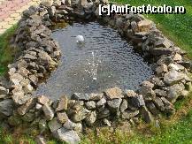 [P14] Fantinita arteziana din fata pensiunii » foto by dananecula*
 - 
<span class="allrVoted glyphicon glyphicon-heart hidden" id="av41192"></span>
<a class="m-l-10 hidden" id="sv41192" onclick="voting_Foto_DelVot(,41192,4433)" role="button">șterge vot <span class="glyphicon glyphicon-remove"></span></a>
<a id="v941192" class=" c-red"  onclick="voting_Foto_SetVot(41192)" role="button"><span class="glyphicon glyphicon-heart-empty"></span> <b>LIKE</b> = Votează poza</a> <img class="hidden"  id="f41192W9" src="/imagini/loader.gif" border="0" /><span class="AjErrMes hidden" id="e41192ErM"></span>