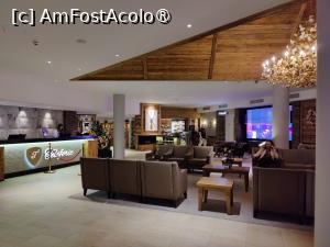 [P53] Teleferic Grand Hotel; lobby și recepția » foto by crismis
 - 
<span class="allrVoted glyphicon glyphicon-heart hidden" id="av1493462"></span>
<a class="m-l-10 hidden" id="sv1493462" onclick="voting_Foto_DelVot(,1493462,4449)" role="button">șterge vot <span class="glyphicon glyphicon-remove"></span></a>
<a id="v91493462" class=" c-red"  onclick="voting_Foto_SetVot(1493462)" role="button"><span class="glyphicon glyphicon-heart-empty"></span> <b>LIKE</b> = Votează poza</a> <img class="hidden"  id="f1493462W9" src="/imagini/loader.gif" border="0" /><span class="AjErrMes hidden" id="e1493462ErM"></span>