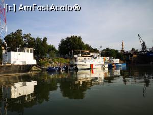 [P09] Nave ale poliției de frontieră în portul Brăila » foto by crismis
 - 
<span class="allrVoted glyphicon glyphicon-heart hidden" id="av1242067"></span>
<a class="m-l-10 hidden" id="sv1242067" onclick="voting_Foto_DelVot(,1242067,4457)" role="button">șterge vot <span class="glyphicon glyphicon-remove"></span></a>
<a id="v91242067" class=" c-red"  onclick="voting_Foto_SetVot(1242067)" role="button"><span class="glyphicon glyphicon-heart-empty"></span> <b>LIKE</b> = Votează poza</a> <img class="hidden"  id="f1242067W9" src="/imagini/loader.gif" border="0" /><span class="AjErrMes hidden" id="e1242067ErM"></span>